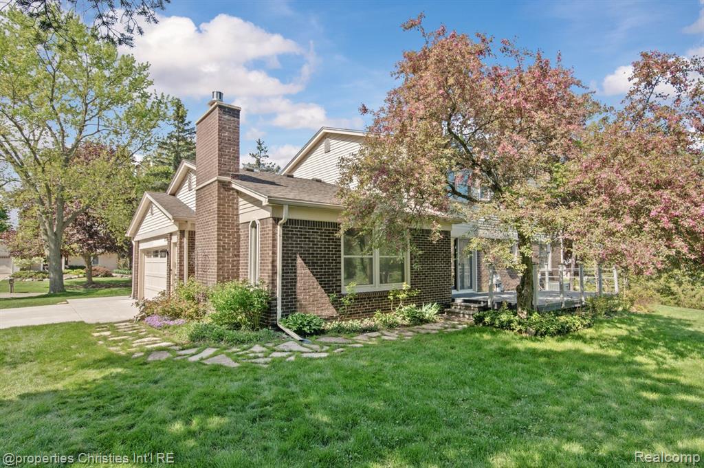 1501 Deerhurst Lane Rochester Hills, MI 48307 - Photo 32 of 38
