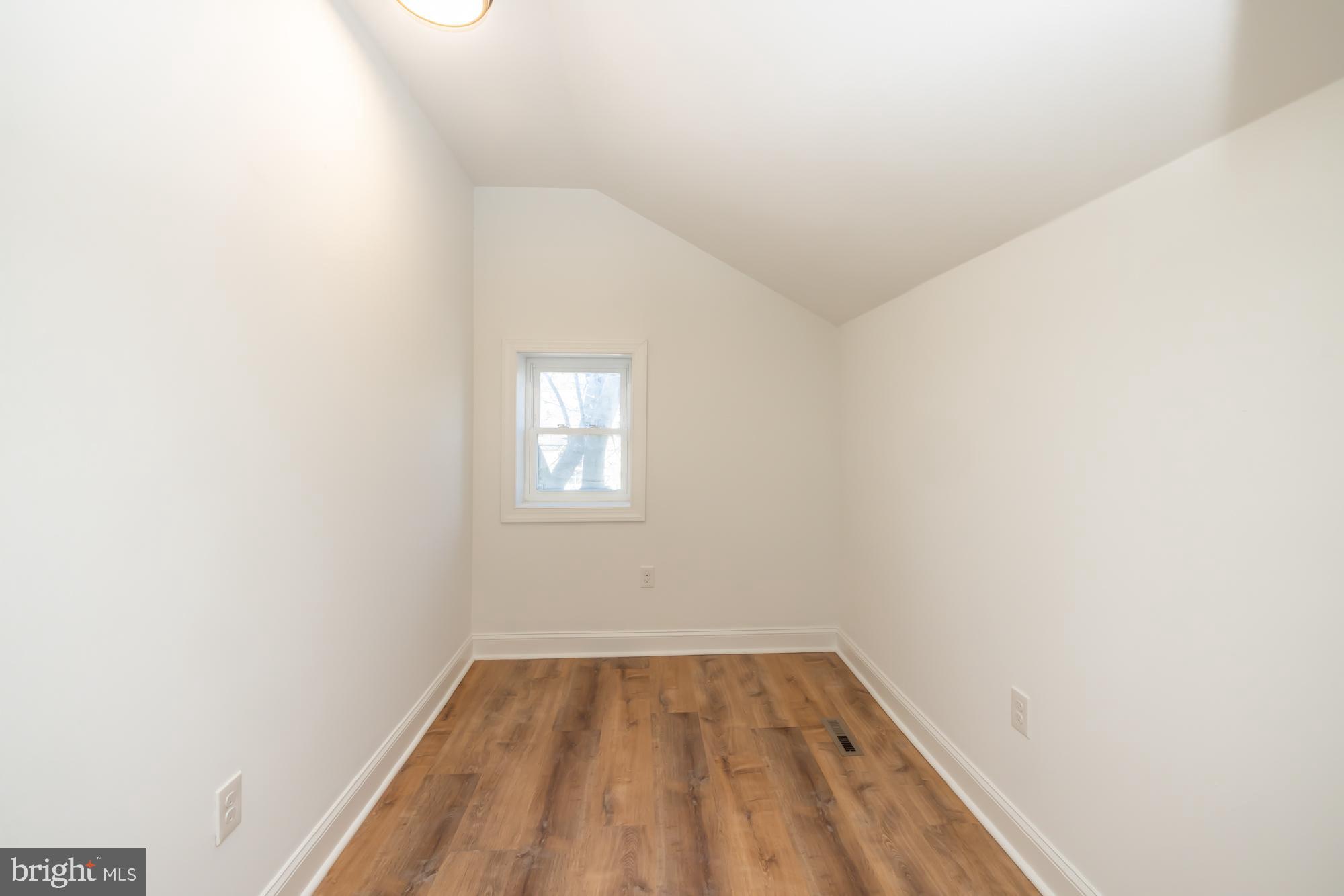 1305 Bruce Road Oreland, PA 19075 - Photo 18 of 32 Gallery Image 18