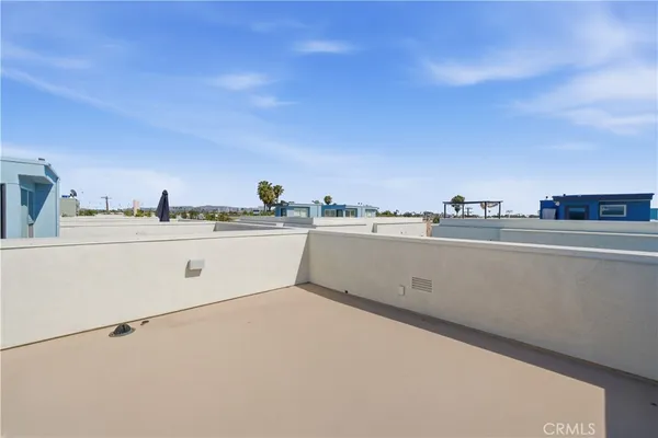 $6,300 | 629 West 17th Street, Costa Mesa, CA 92627