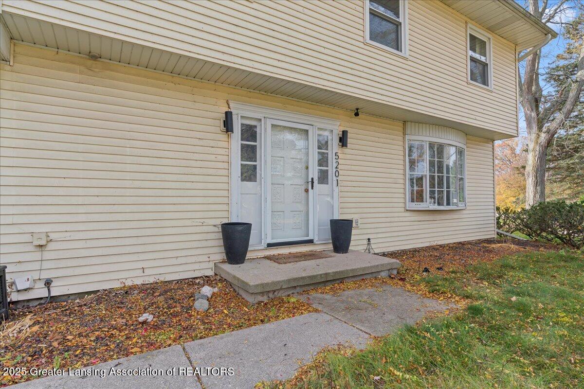 5201 Greenbriar Road Lansing, MI 48917 - Photo 24 of 30 26-Media Jett - 25