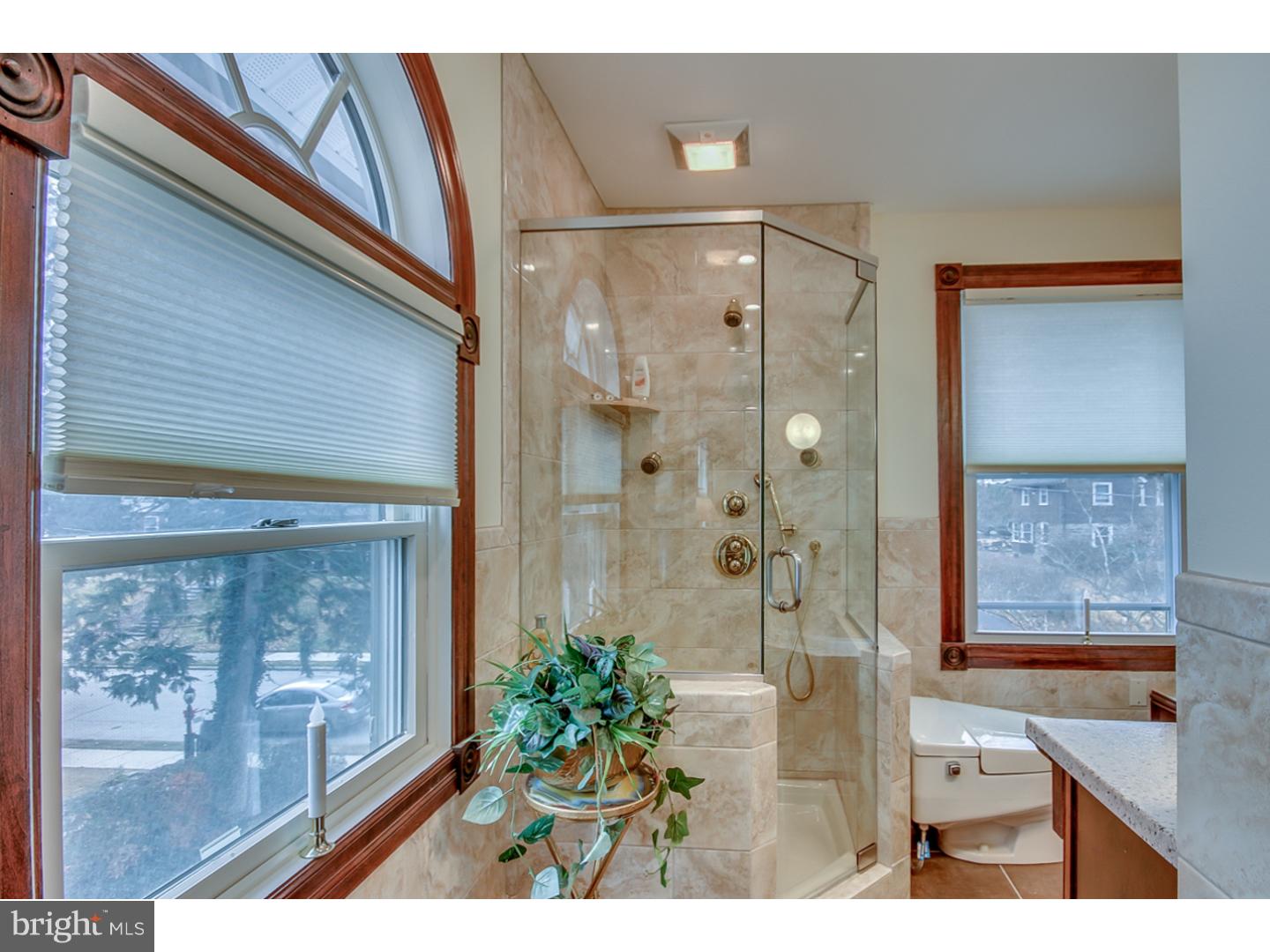 124 Linden Avenue Rutledge, PA 19070 - Photo 20 of 25 Master Bathroom