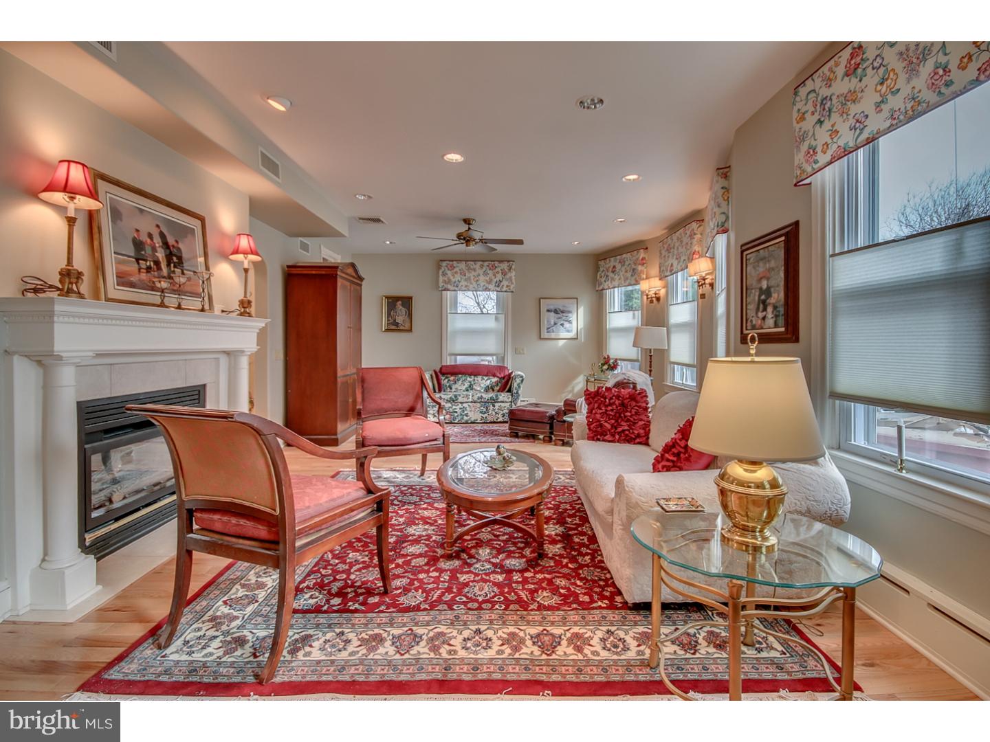124 Linden Avenue Rutledge, PA 19070 - Photo 7 of 25 Living Room