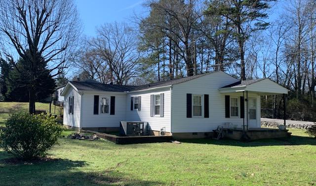 17 Castleberry Road Rossville, GA 30741 - Photo 2 of 21 17 Castleberry front east side