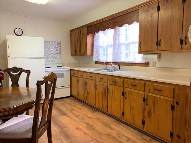 17 Castleberry Road Rossville, GA 30741 - Photo 11 of 21 17 Castleberry Kitchen2