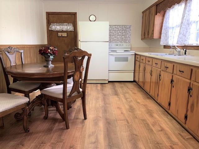 17 Castleberry Road Rossville, GA 30741 - Photo 10 of 21 17 Castleberry Kitchen