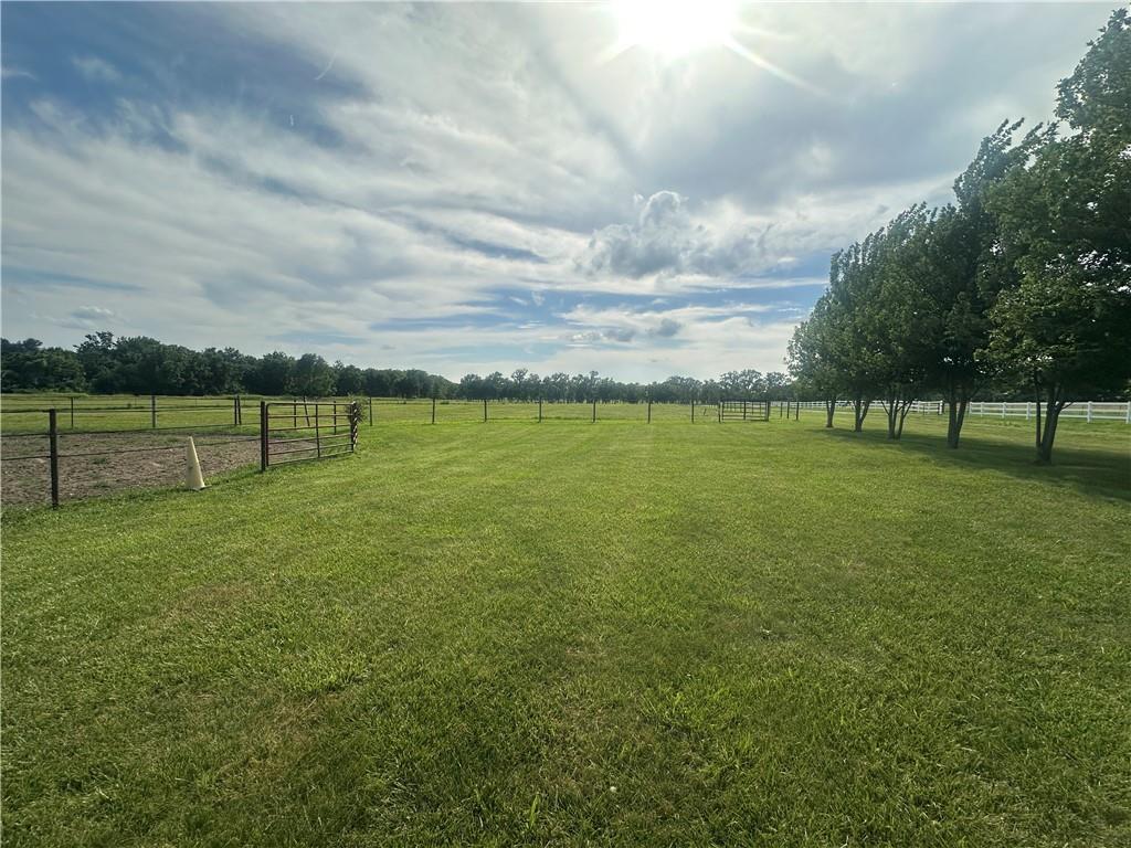 24355 Jingo Road Bucyrus, KS 66013 - Photo 6 of 8