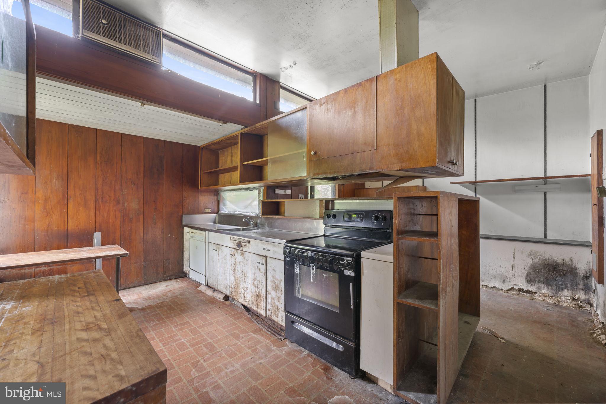 2935 Whitehall Road Norristown, PA 19403 - Photo 20 of 42