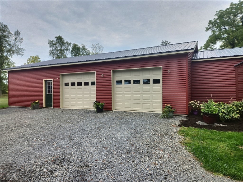 1695 Levanna Road Scipio, NY 13147 - Photo 3 of 37