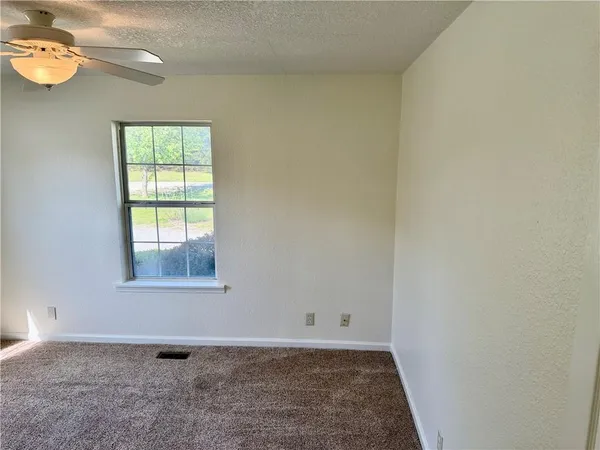 $444,000 | 605 Northwest 11th Road, Warrensburg, MO 64093