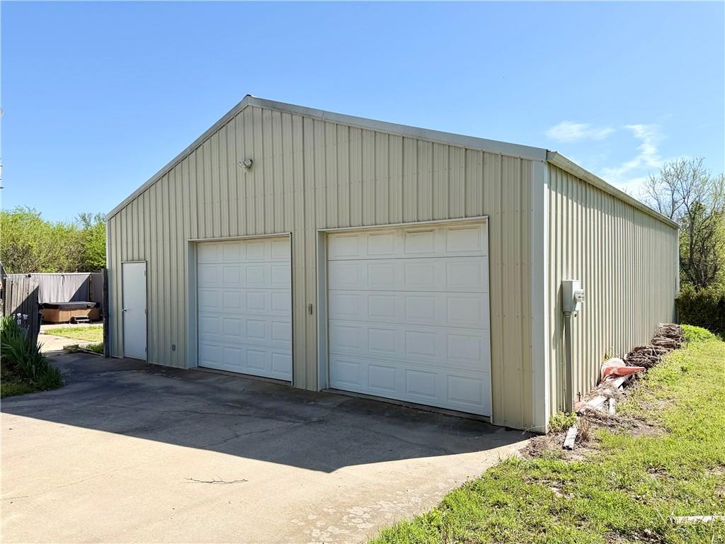 605 Northwest 11th Road Warrensburg, MO 64093 - Photo 4 of 50