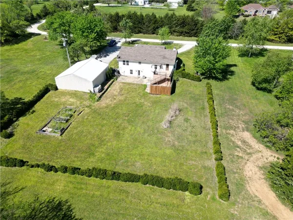 $444,000 | 605 Northwest 11th Road, Warrensburg, MO 64093
