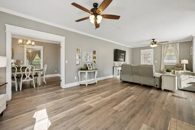 $334,900 | 111 Oak Grove Road, Red Boiling Springs, TN 37150