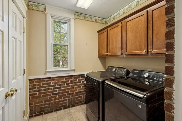 $334,900 | 111 Oak Grove Road, Red Boiling Springs, TN 37150