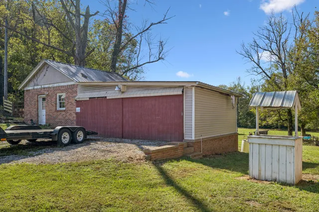 $334,900 | 111 Oak Grove Road, Red Boiling Springs, TN 37150