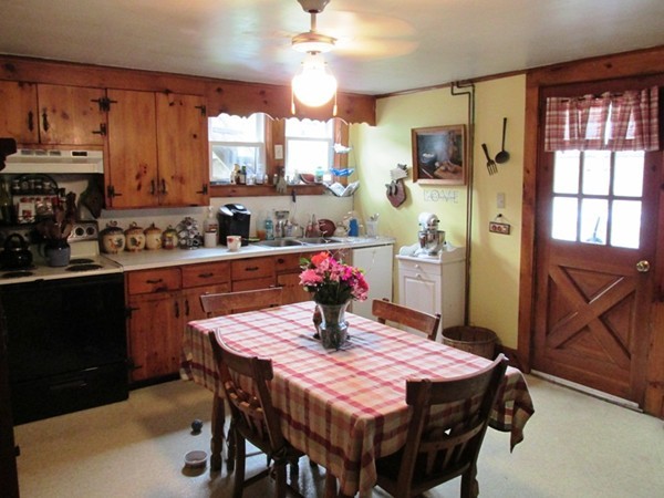 289 Ashfield Road Buckland, MA 01338 - Photo 4 of 10