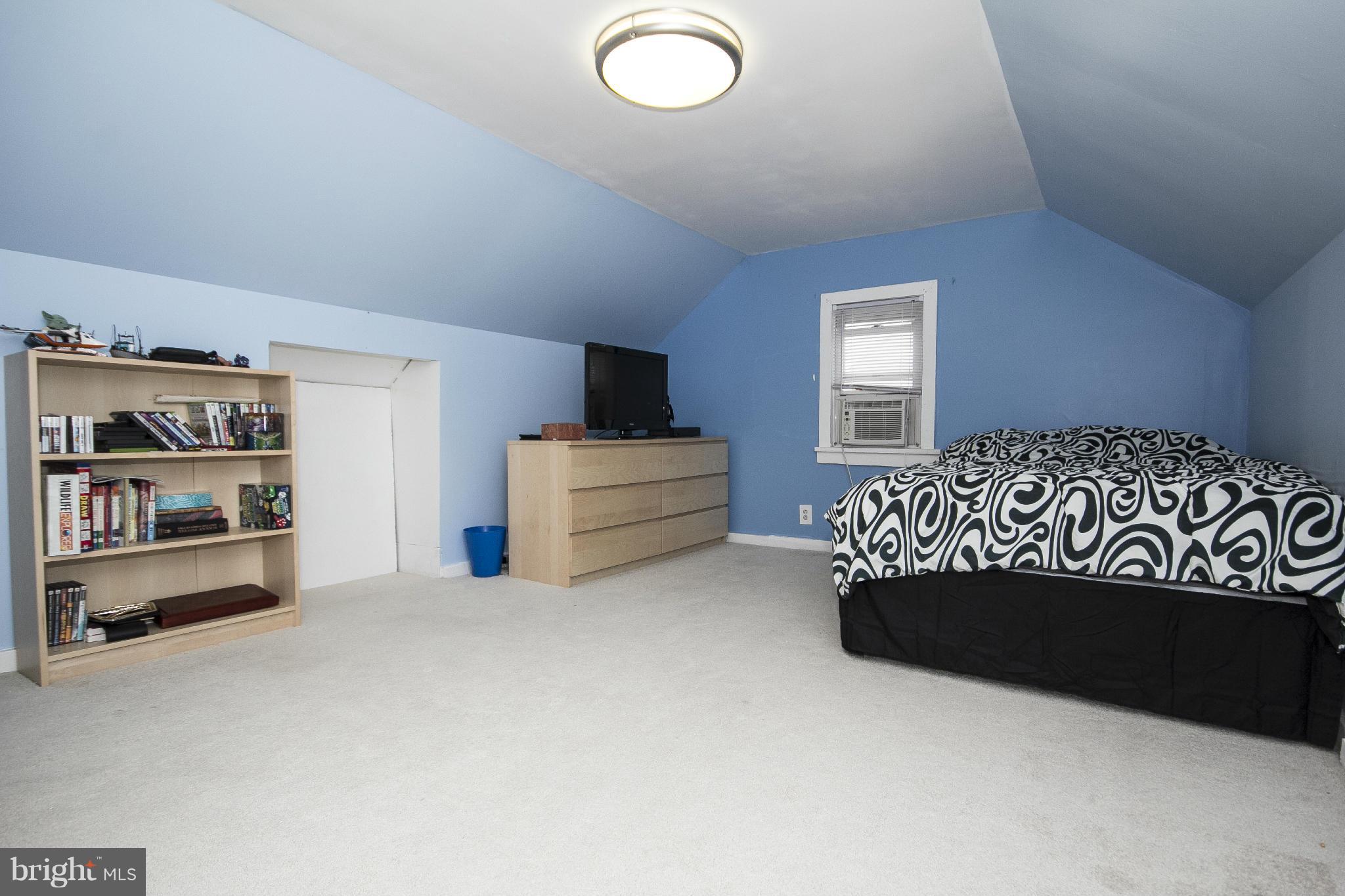 305 Townsend Road Baltimore, MD 21221 - Photo 15 of 25 Third Bedroom