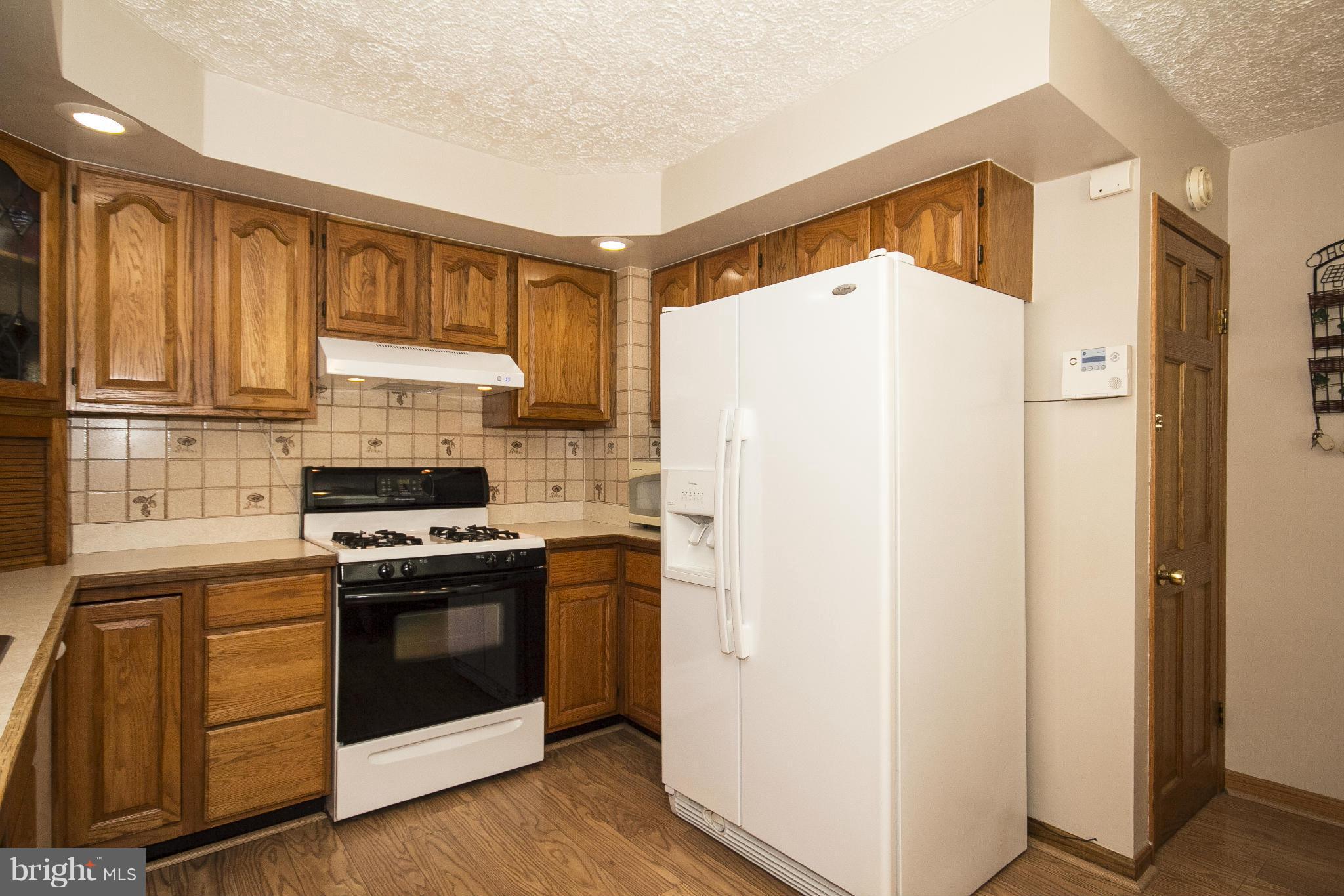 305 Townsend Road Baltimore, MD 21221 - Photo 6 of 25 Well Maintained Appliances
