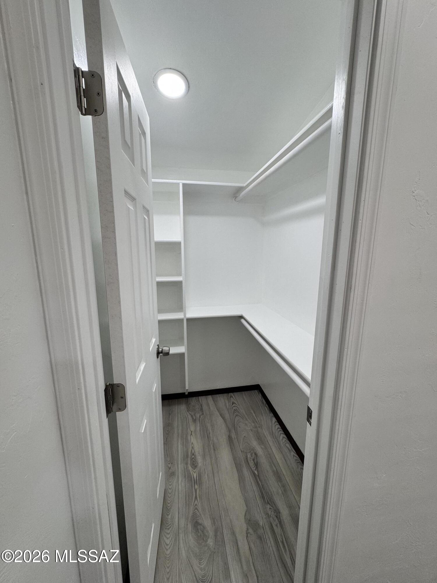 4675 South Harrison Road, Unit 88 Tucson, AZ 85730 - Photo 14 of 19 14_Walk_in_closet