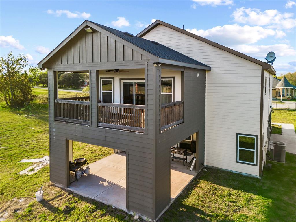 641 Countess Road Quinlan, TX 75474 - Photo 5 of 40