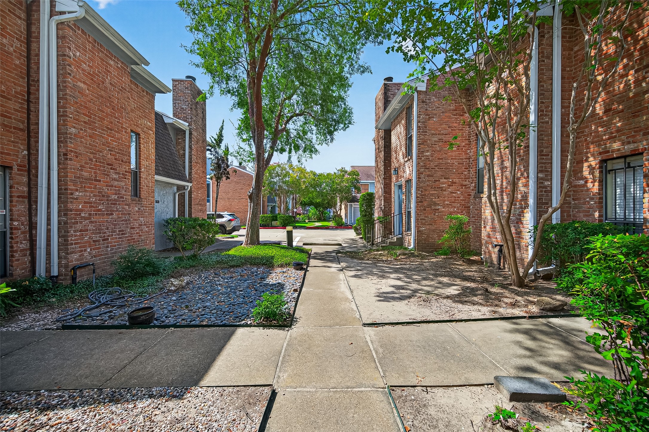 3200 South Gessner Road, Unit 224 Houston, TX 77063 - Photo 24 of 27 Additional view of the community.