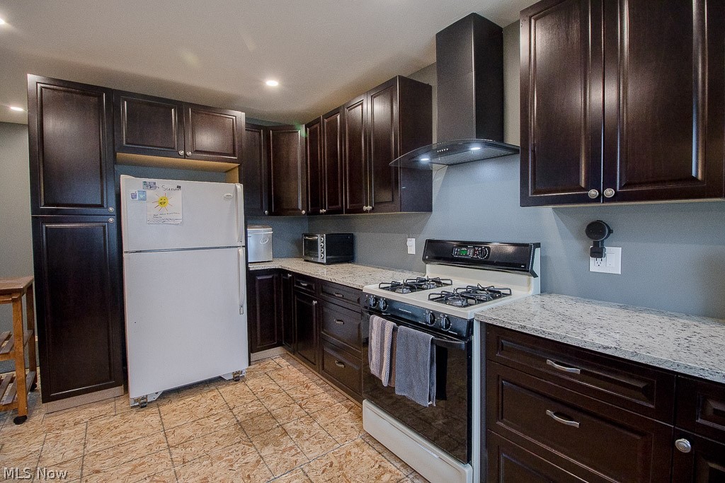 5915 Woodside Road Cleveland, OH 44143 - Photo 9 of 23