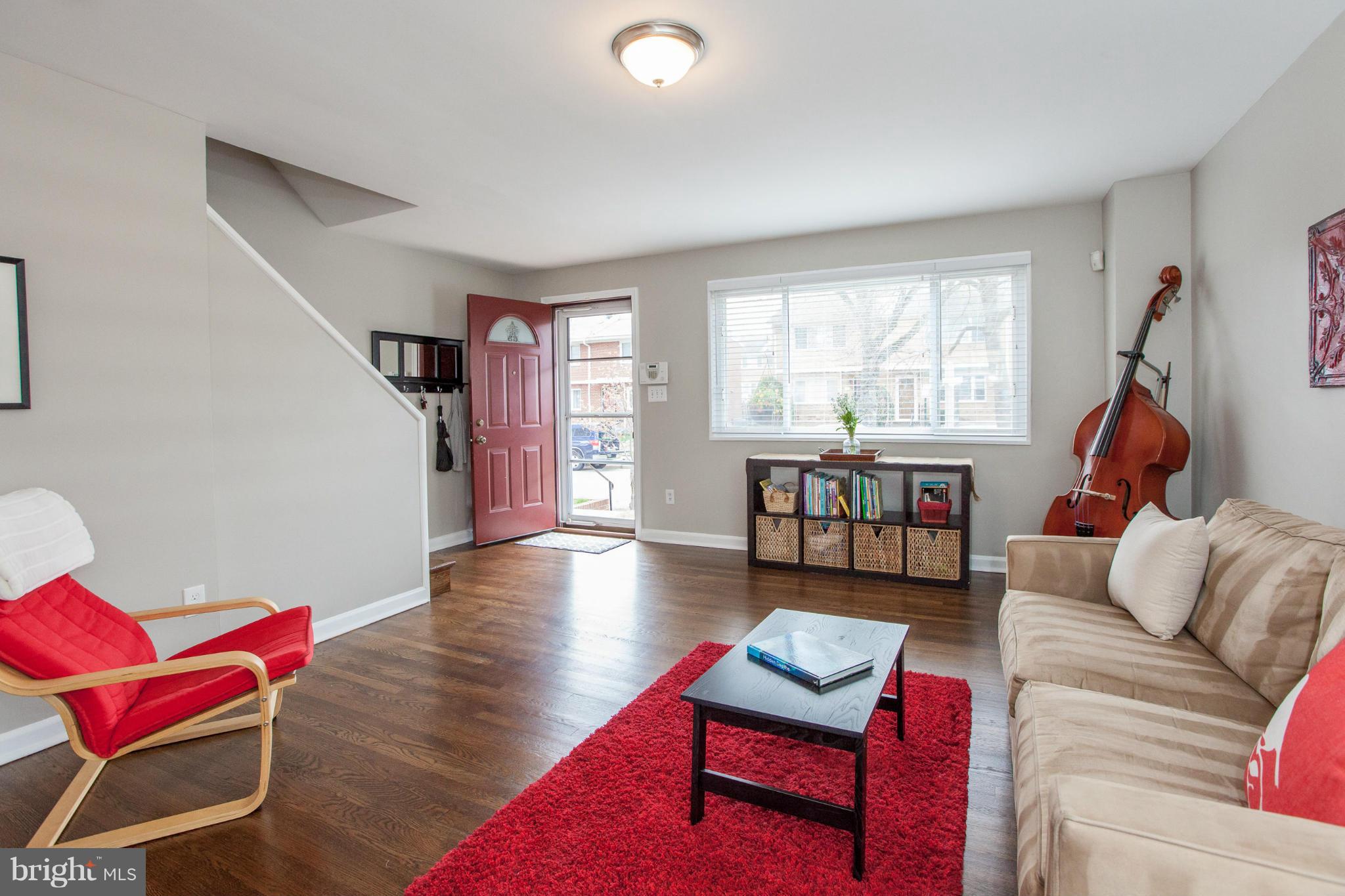 700 Decatur Place Northeast Washington, DC 20017 - Photo 5 of 30 Living Room