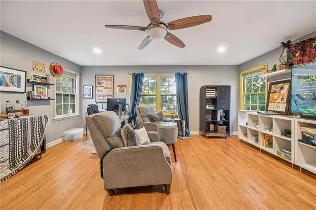 $540,000 | 4910 State Line Road, Westwood Hills, KS 66205