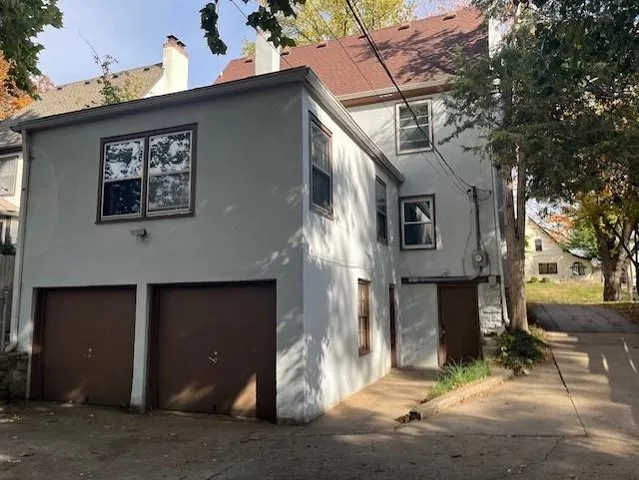 $540,000 | 4910 State Line Road, Westwood Hills, KS 66205