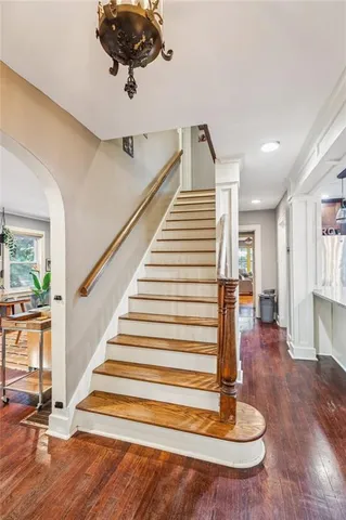 $540,000 | 4910 State Line Road, Westwood Hills, KS 66205