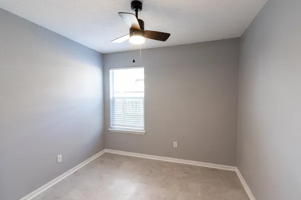 $1,950 | 9107 Stingray Court, Texas City, TX 77591
