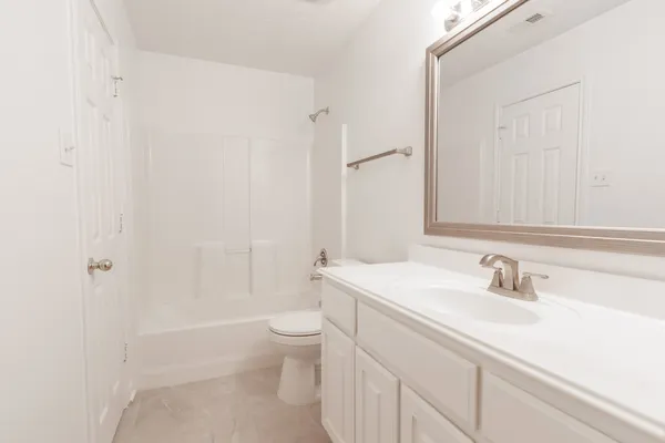 $1,950 | 9107 Stingray Court, Texas City, TX 77591