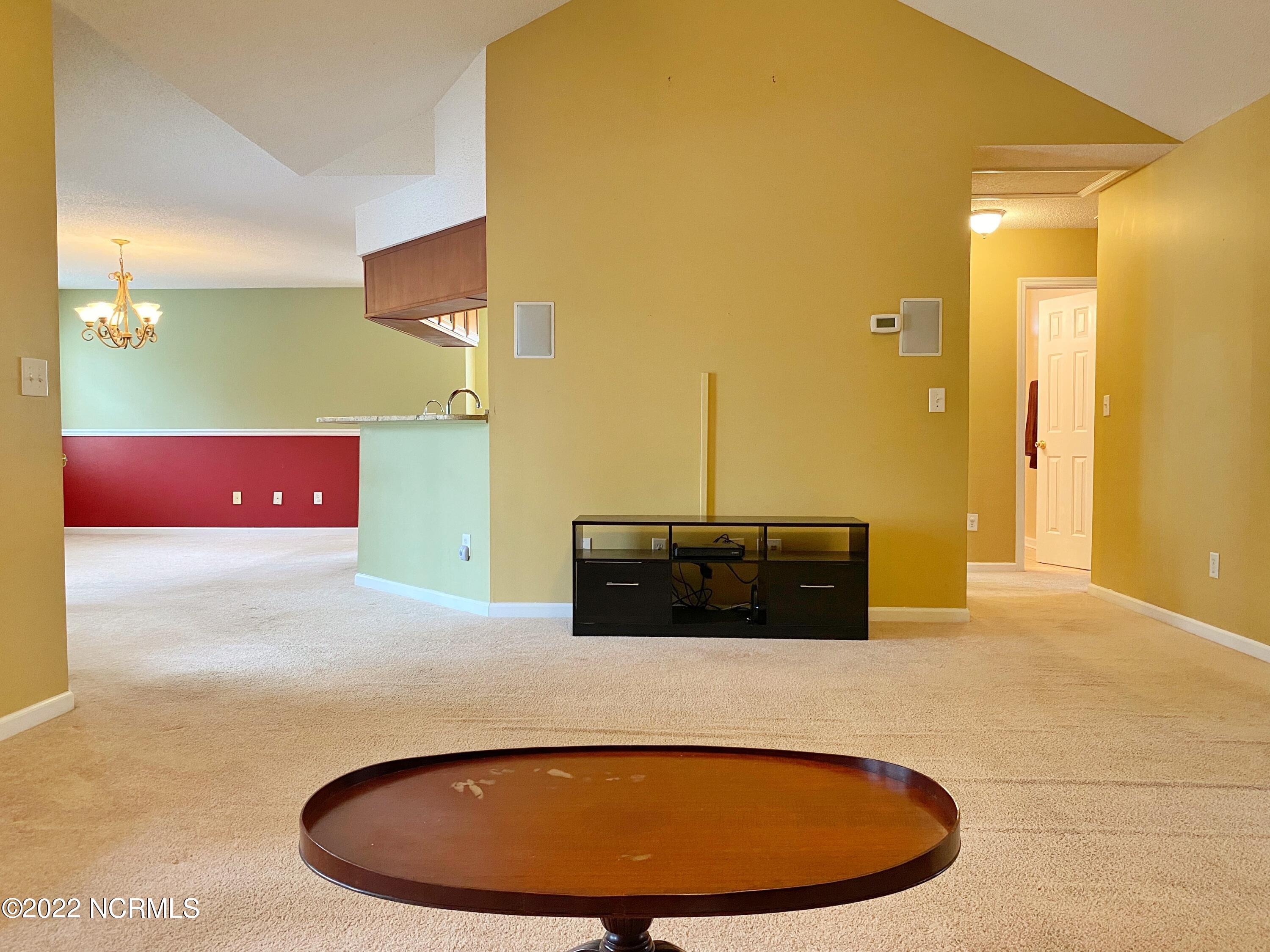 442 Ridge Road Jacksonville, NC 28540 - Photo 14 of 59 Livrm(3)