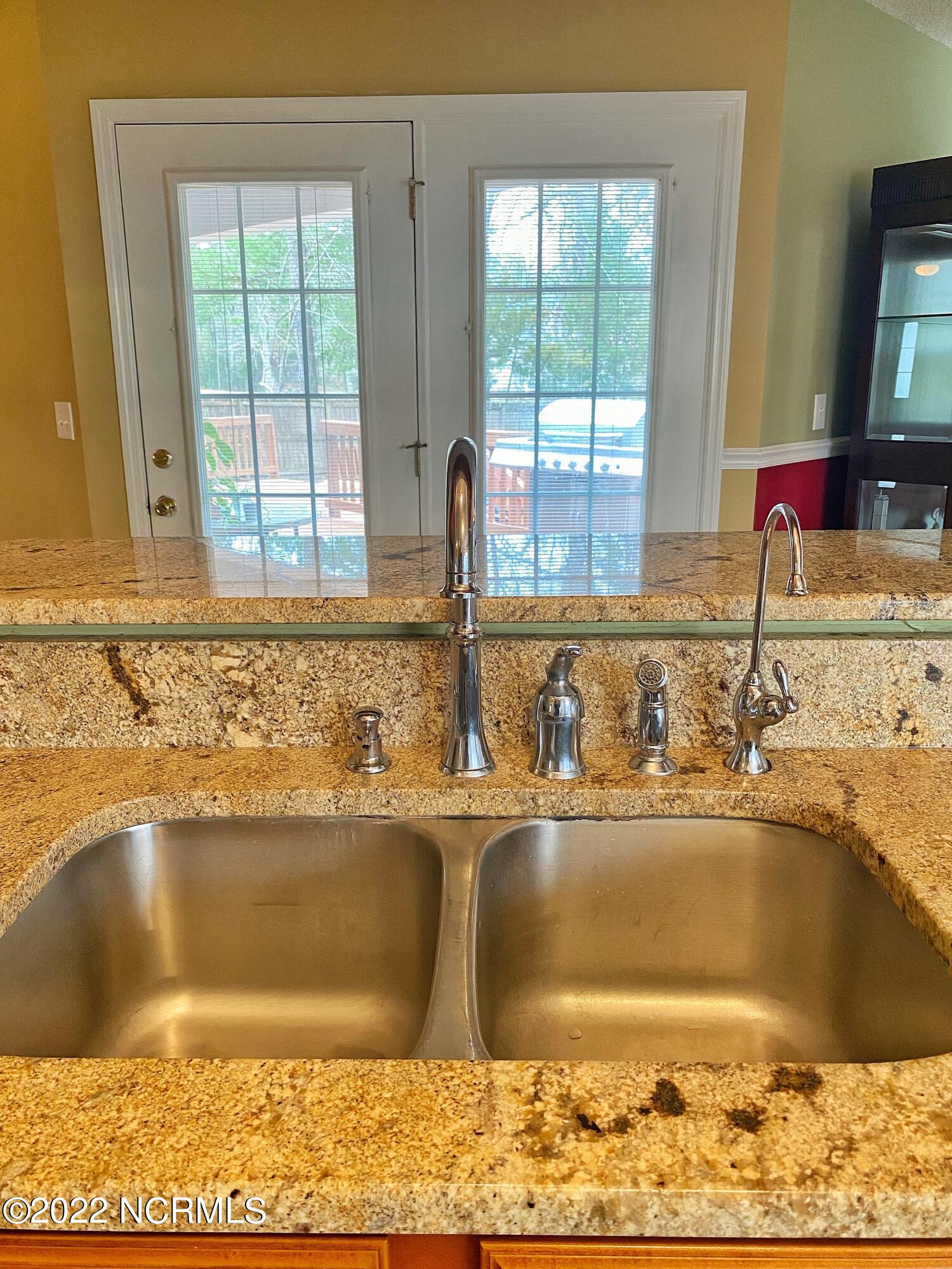 442 Ridge Road Jacksonville, NC 28540 - Photo 20 of 59 Kitchen(3)