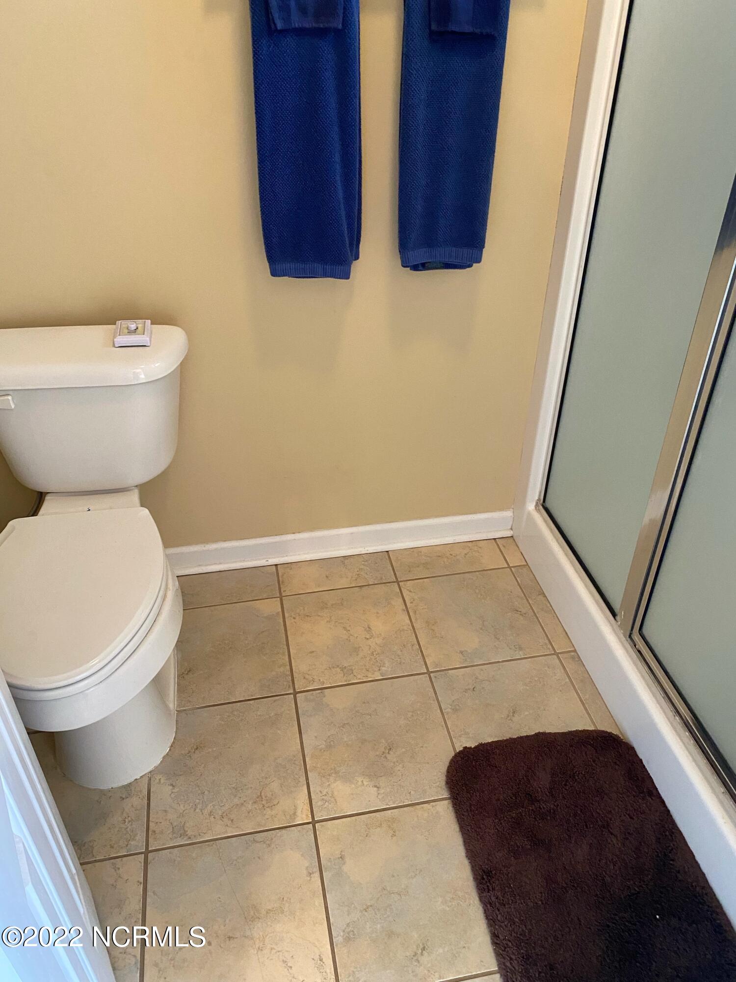 442 Ridge Road Jacksonville, NC 28540 - Photo 32 of 59 Mstrbath