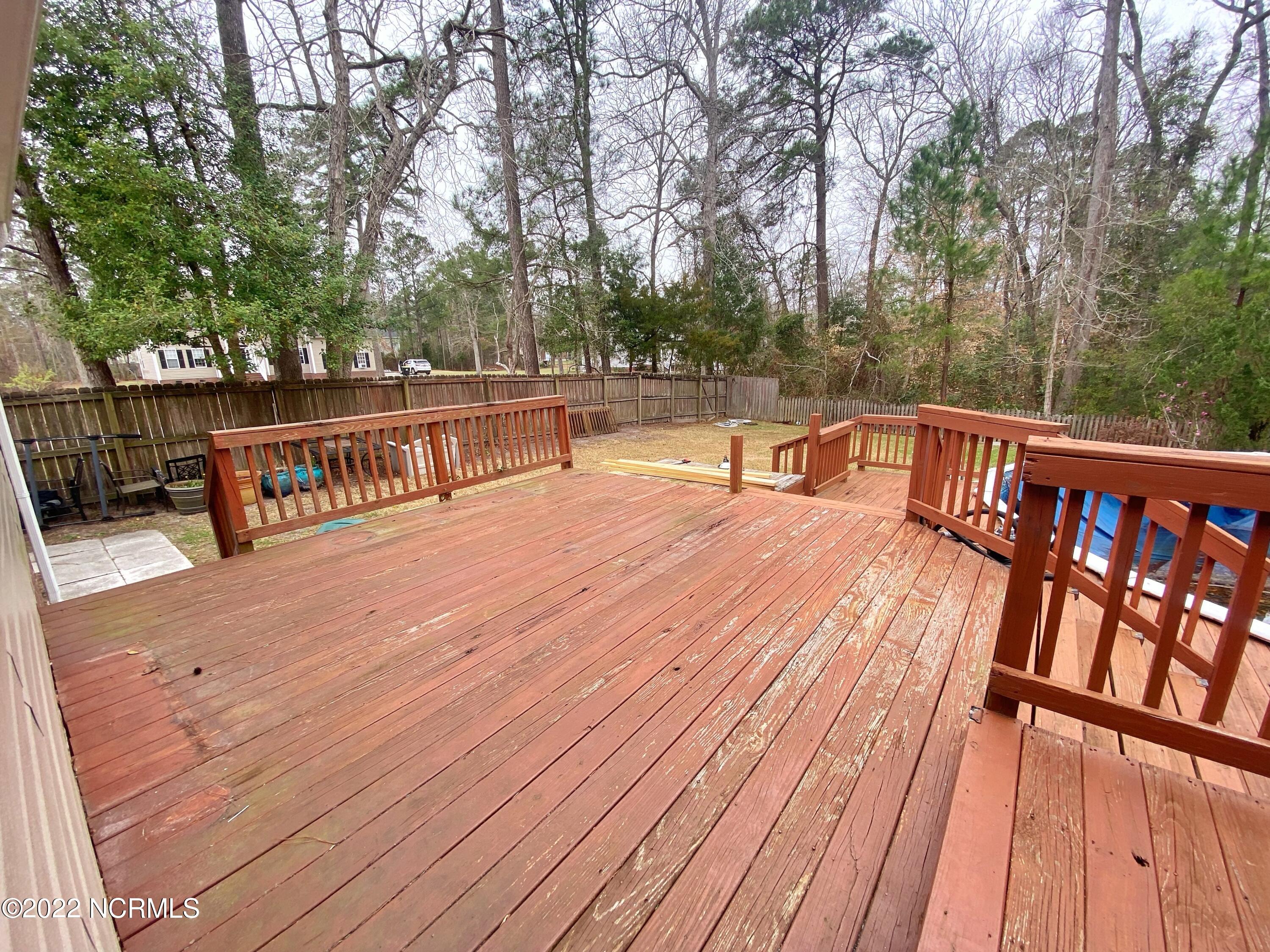 442 Ridge Road Jacksonville, NC 28540 - Photo 48 of 59 Backdeck(3)