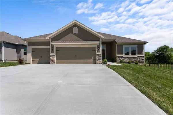 $498,330 | 8912 North Monroe Avenue, Kansas City, MO 64156
