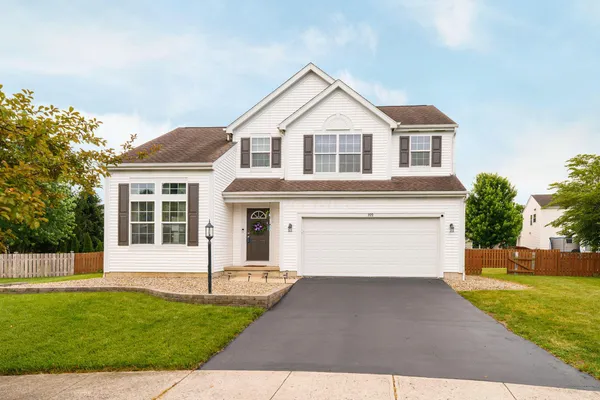 $425,000 | 399 Moss Court, Marysville, OH 43040
