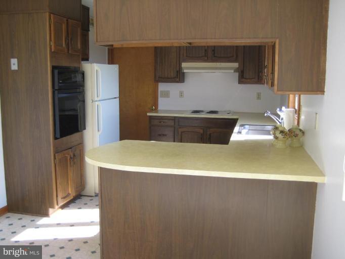 12005 Lucey Road Thurmont, MD 21788 - Photo 3 of 8 Kitchen