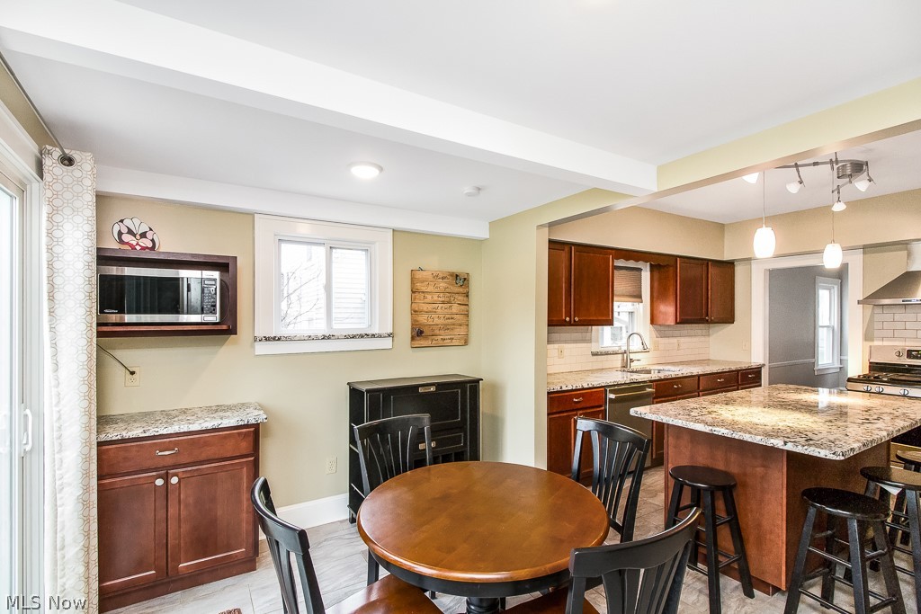 3104 Corydon Road Cleveland, OH 44118 - Photo 7 of 33