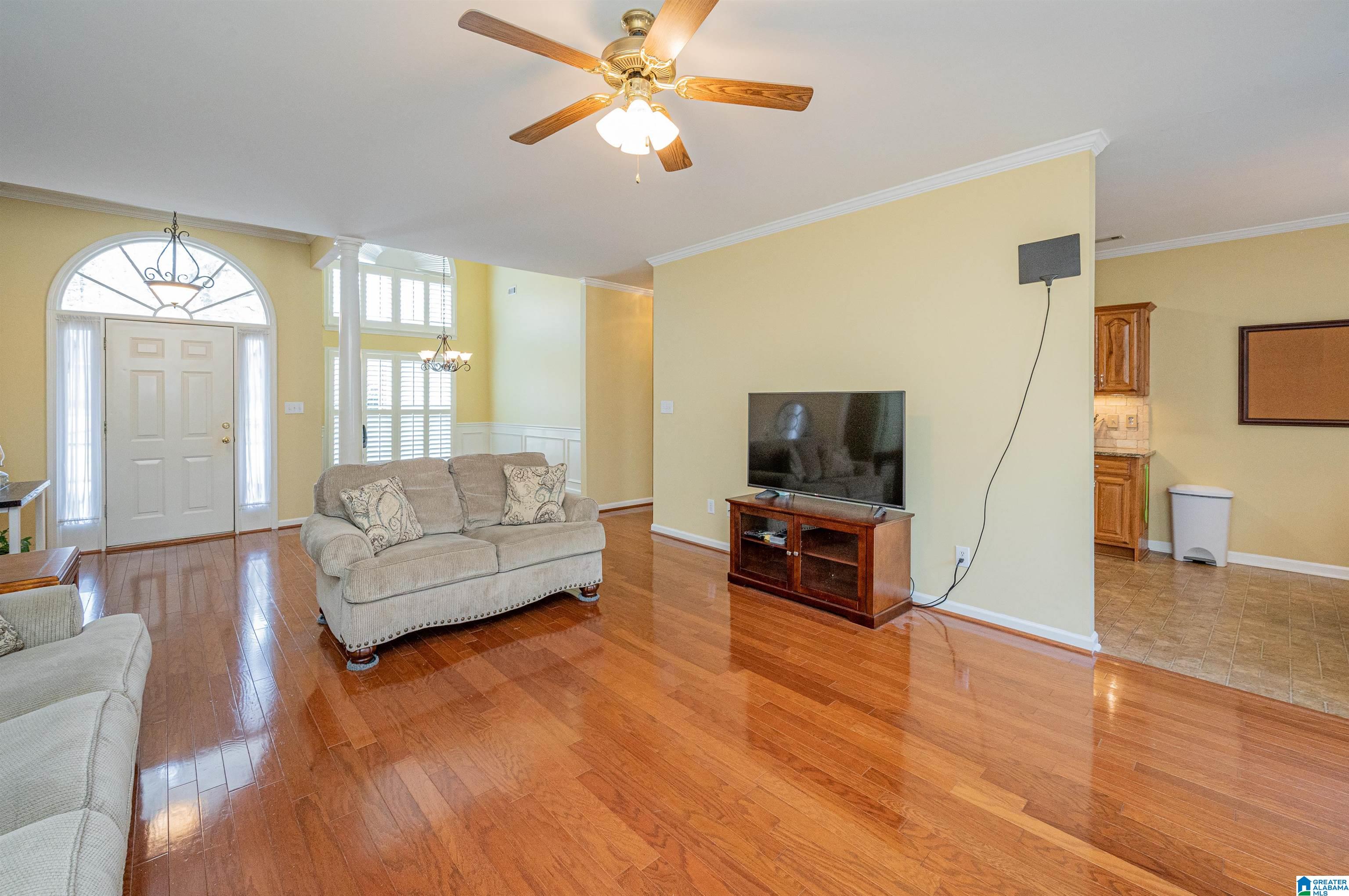 308 Wynlake Circle Alabaster, AL 35007 - Photo 7 of 44