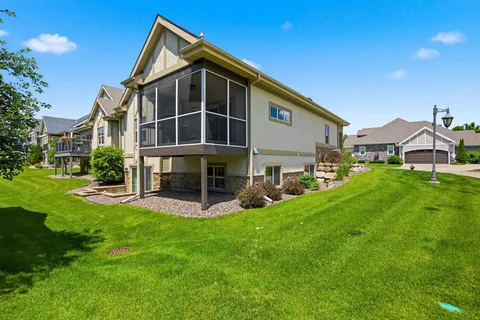 $700,000 | 905 Castle Stone Pass, Verona, WI 53593