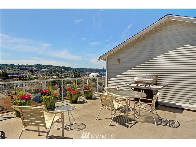 2522 Rucker Avenue, Unit 304 Everett, WA 98201 - Photo 18 of 21 Gallery Image 18