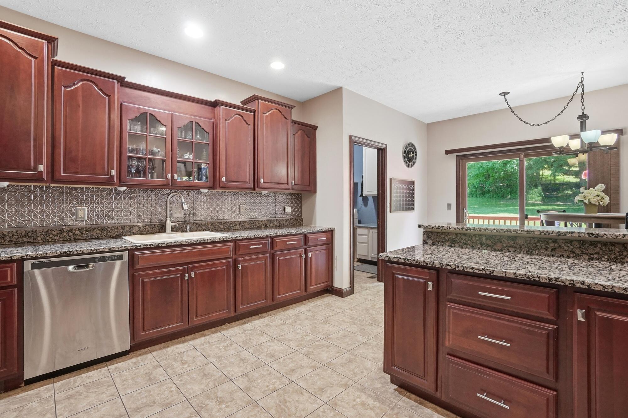 5700 Kizer Lane Springfield, OH 45502 - Photo 25 of 100
