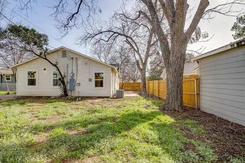 $349,000 | 4824 Calmont Avenue, Fort Worth, TX 76107