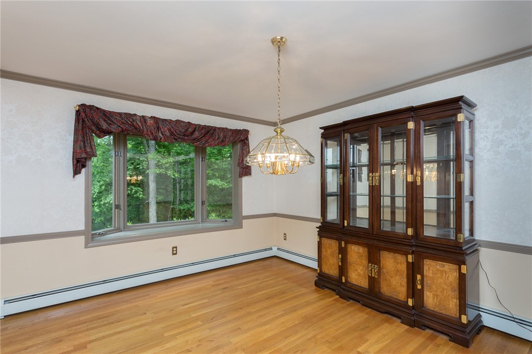 43 Latham Farm Road Smithfield, RI 02917 - Photo 9 of 40