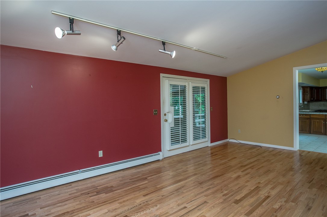 43 Latham Farm Road Smithfield, RI 02917 - Photo 17 of 40