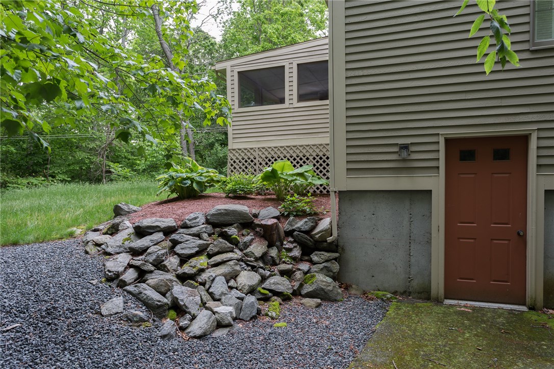 43 Latham Farm Road Smithfield, RI 02917 - Photo 33 of 40