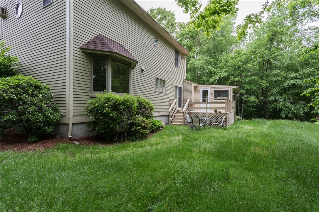 43 Latham Farm Road Smithfield, RI 02917 - Photo 38 of 40