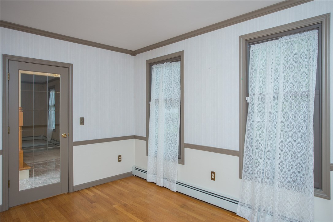 43 Latham Farm Road Smithfield, RI 02917 - Photo 4 of 40