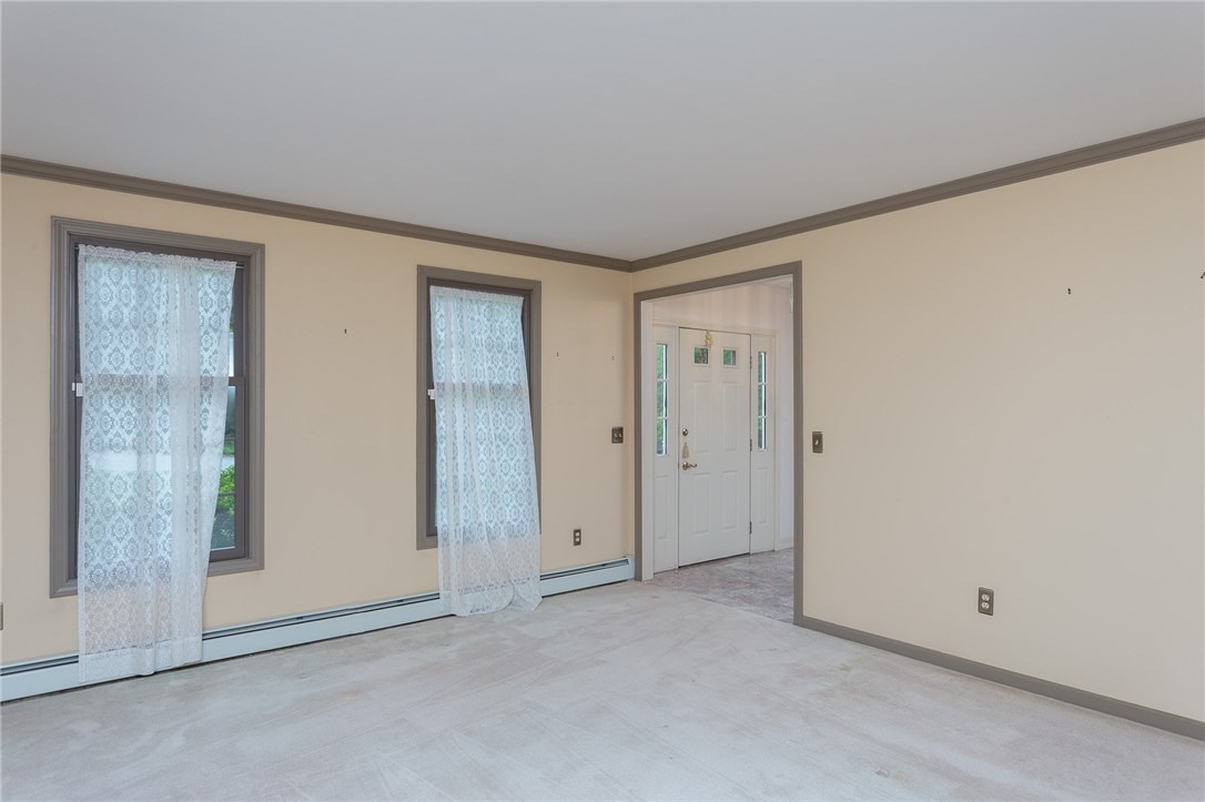 43 Latham Farm Road Smithfield, RI 02917 - Photo 6 of 40